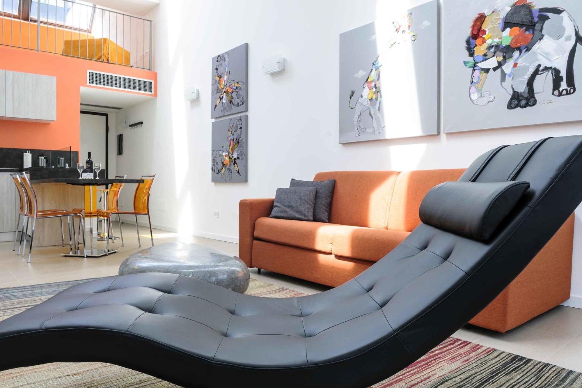 Comoloft Room photo