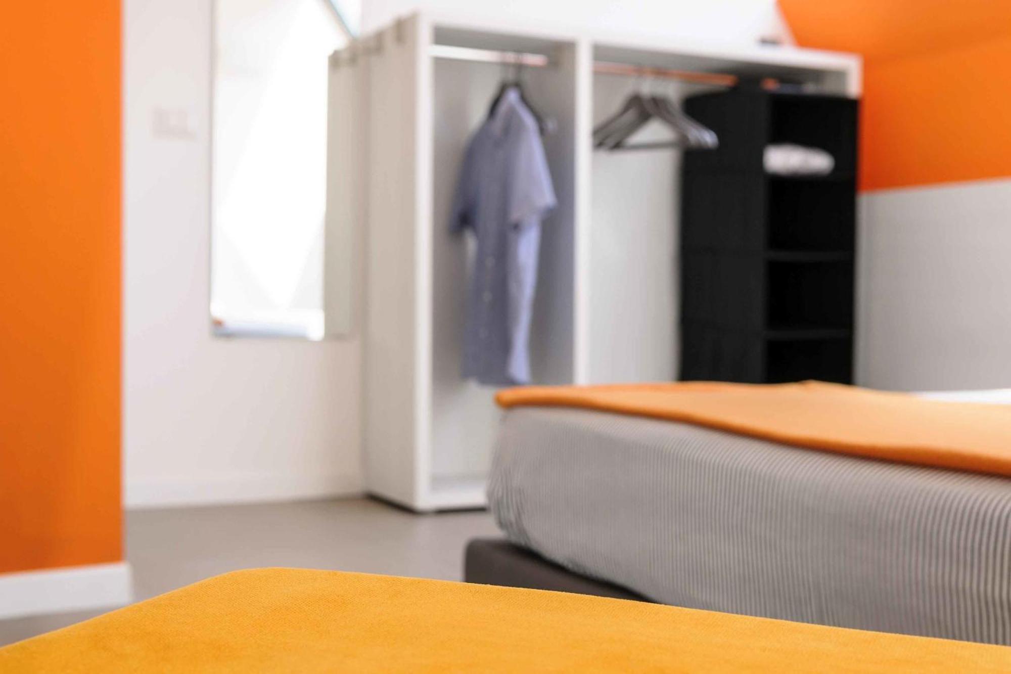 Comoloft Room photo