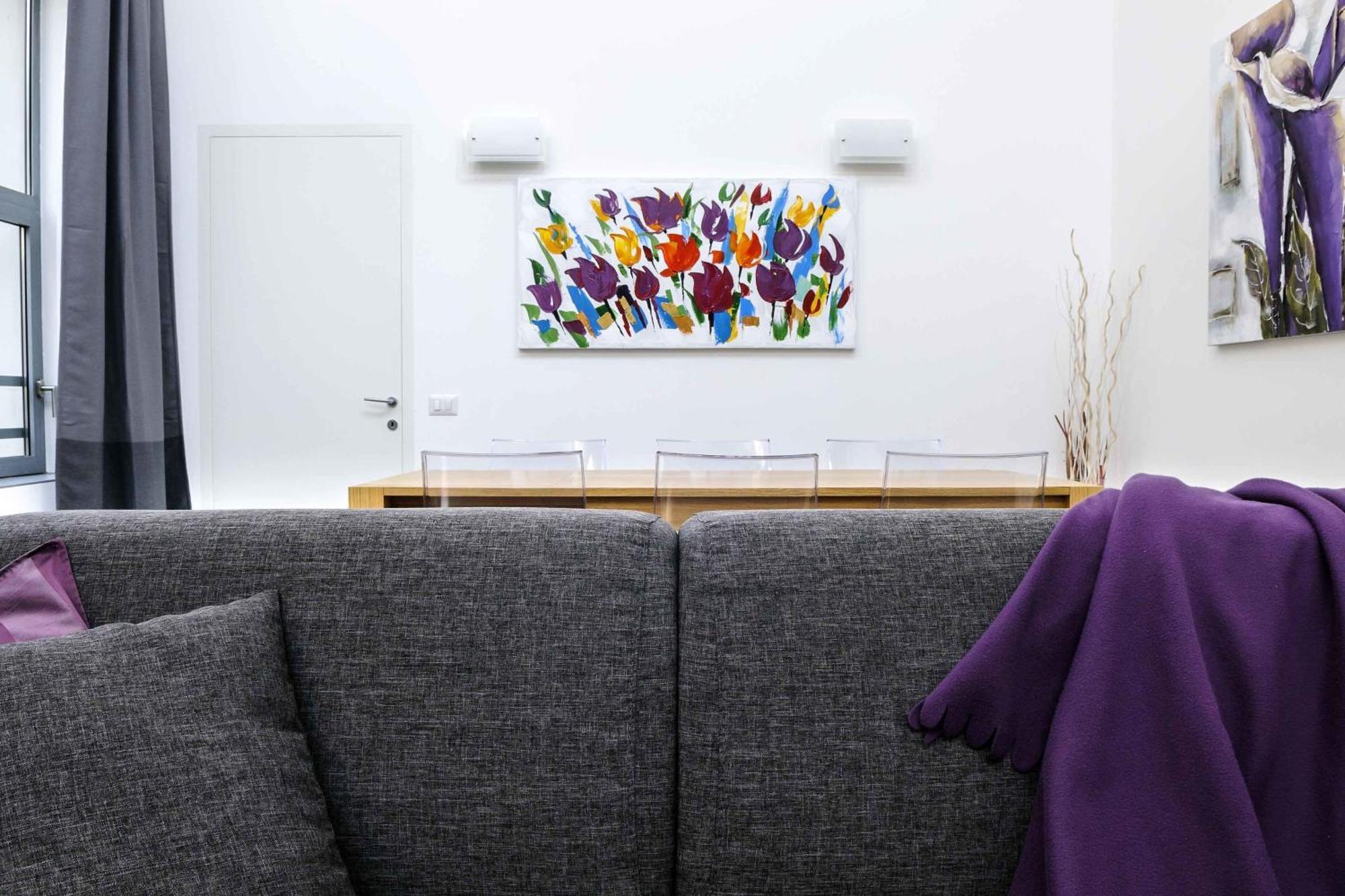 Comoloft Room photo